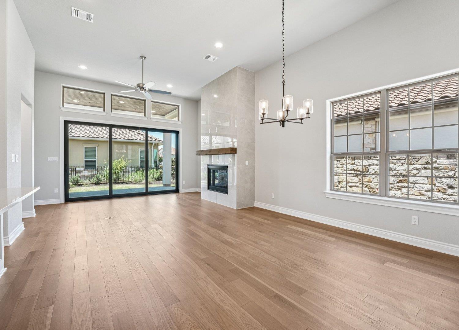 205 Indigo LN