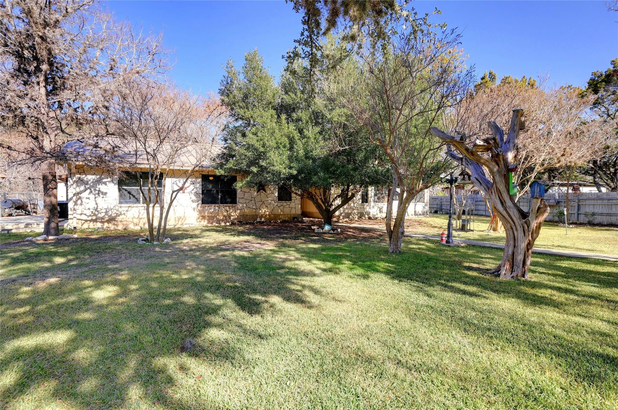 187 N Roy Chisum RD