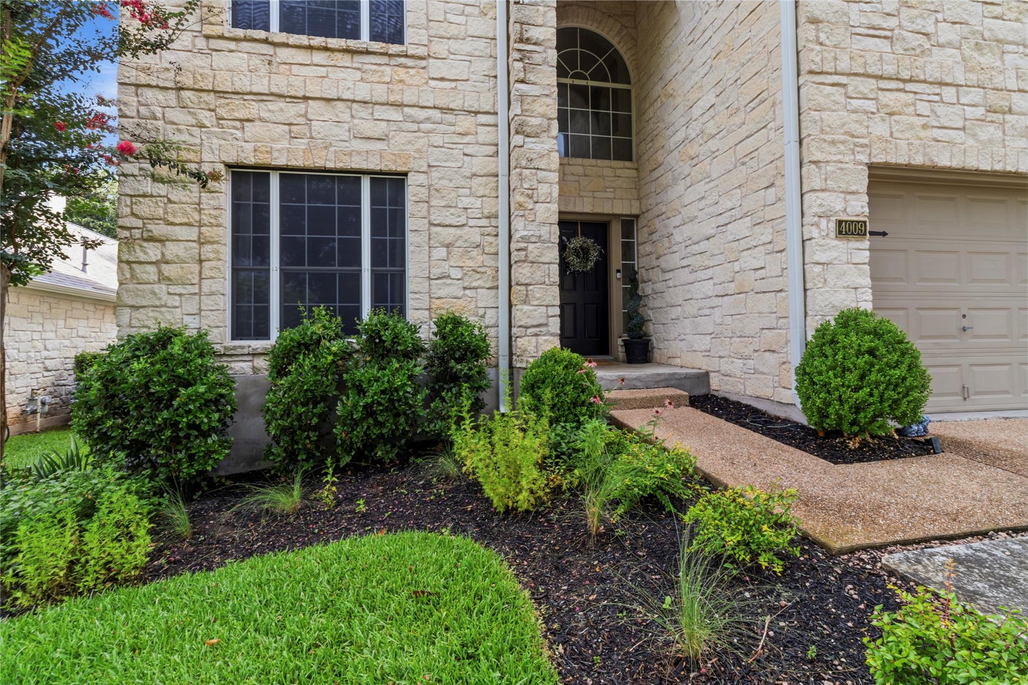 4009 Sable Oaks DR