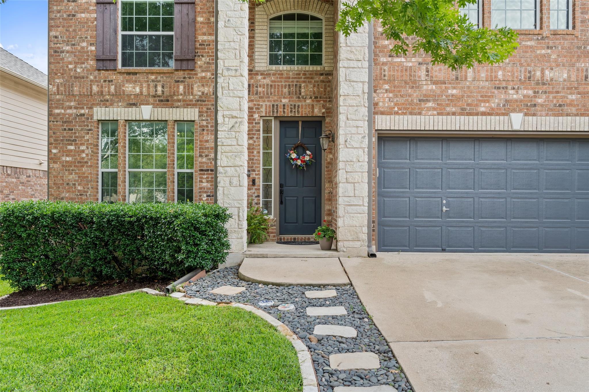 2705 Rosemount CV