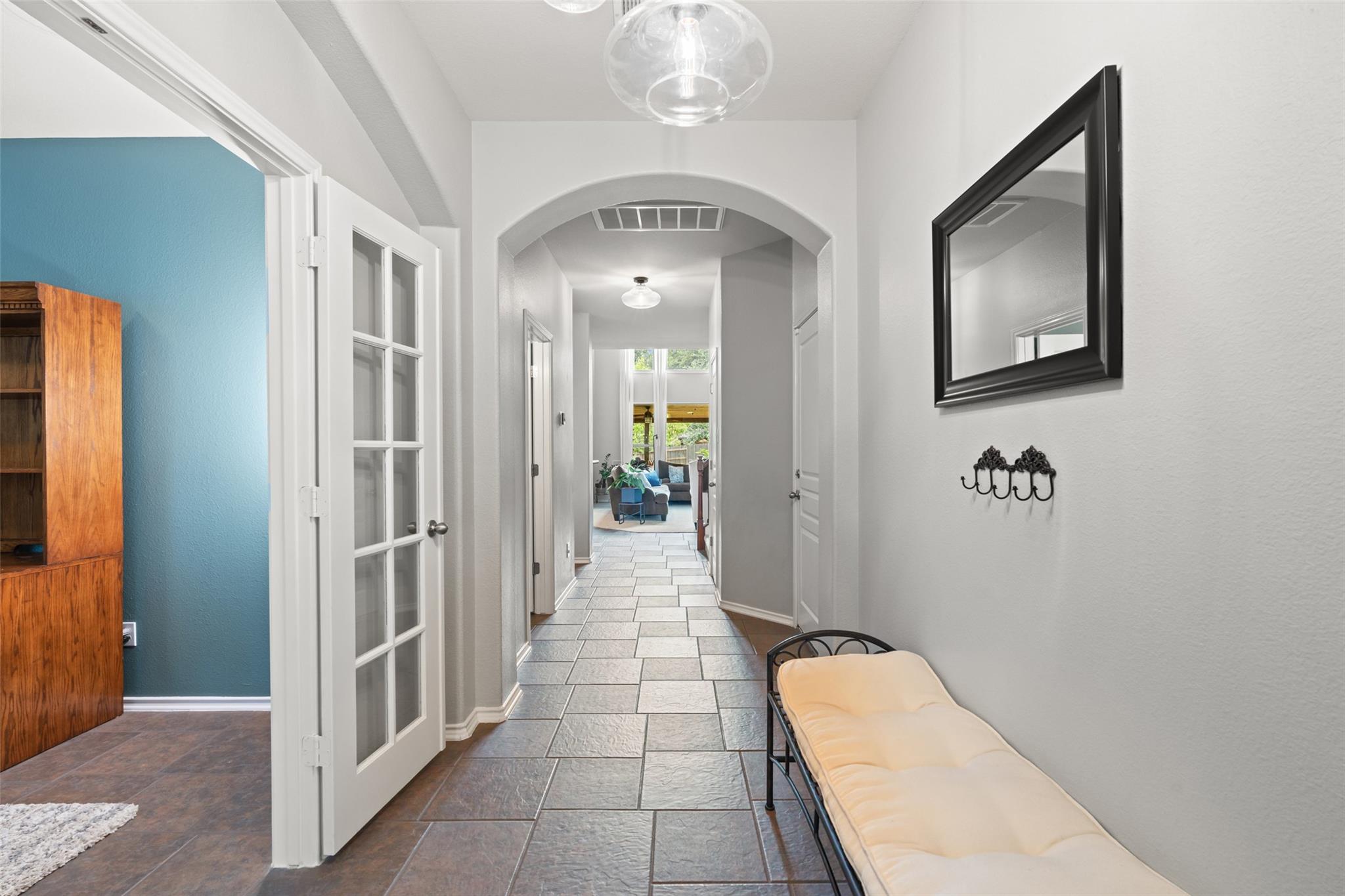 2705 Rosemount CV