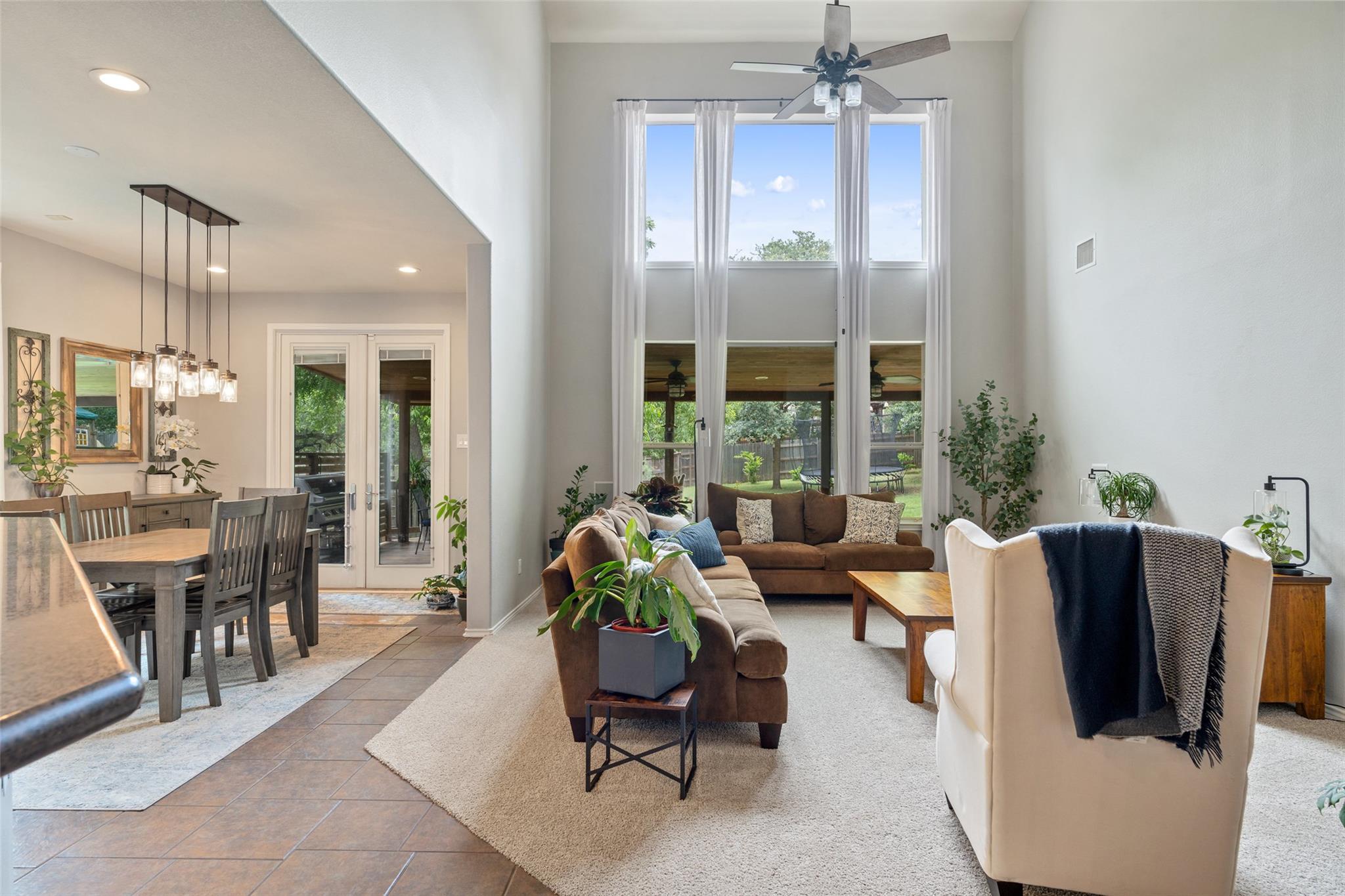2705 Rosemount CV