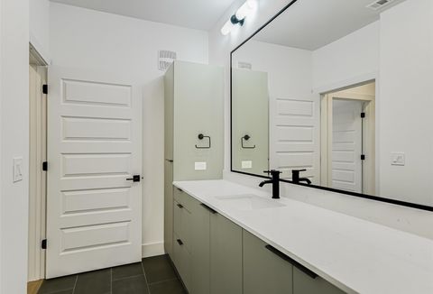 Tiny photo for 2500 Longview ST #318, Austin, TX 78705 (MLS # 7021506)