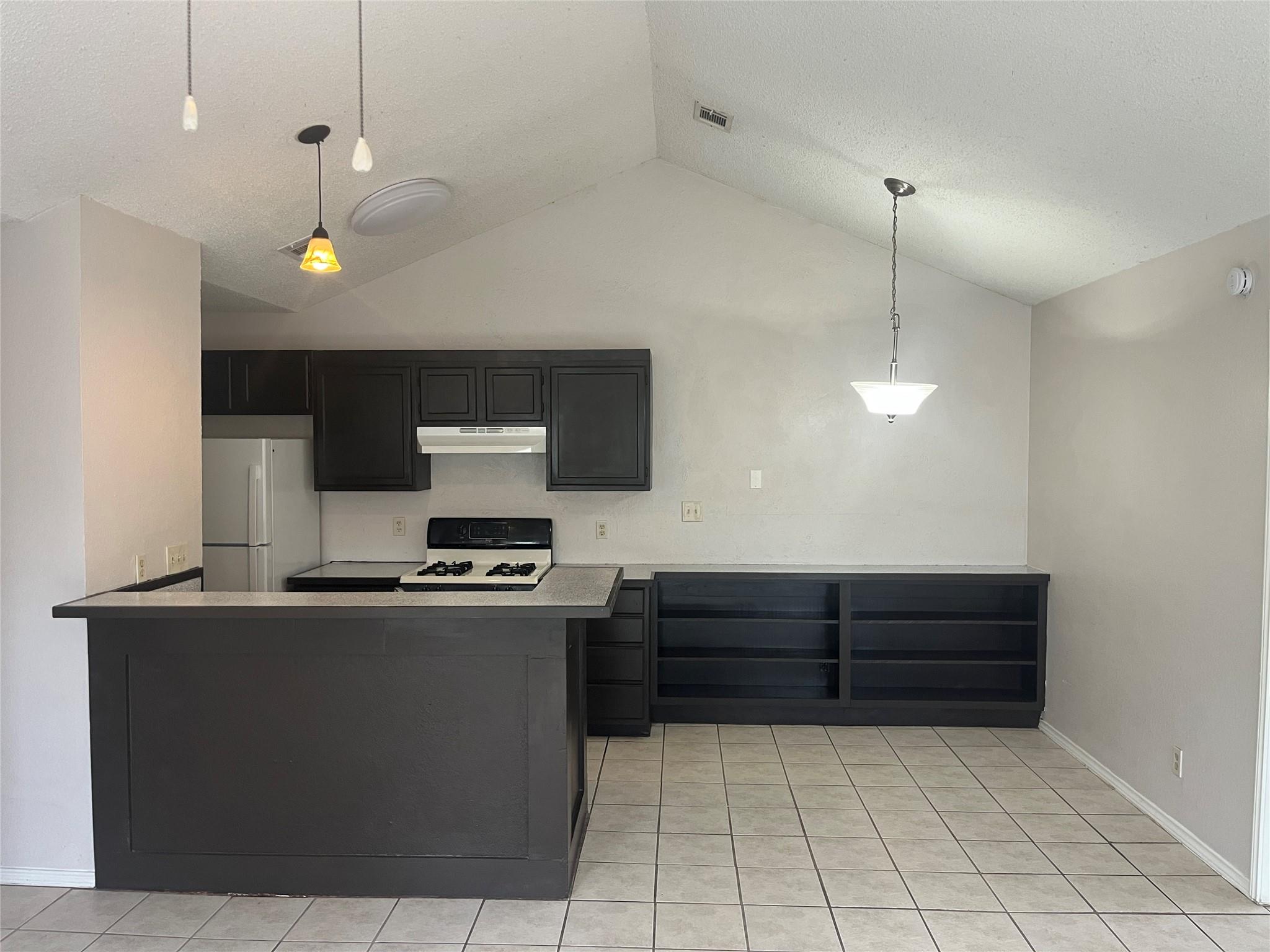 16116 Fitchburg CIR