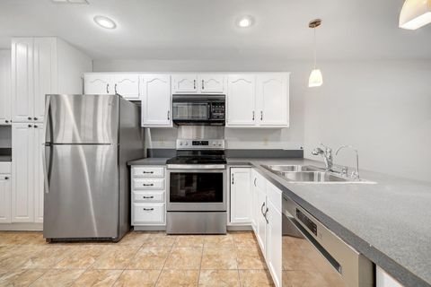 Photo of 7211 Lakewood DR #G124, Austin, TX 78750 (MLS # 7812183)