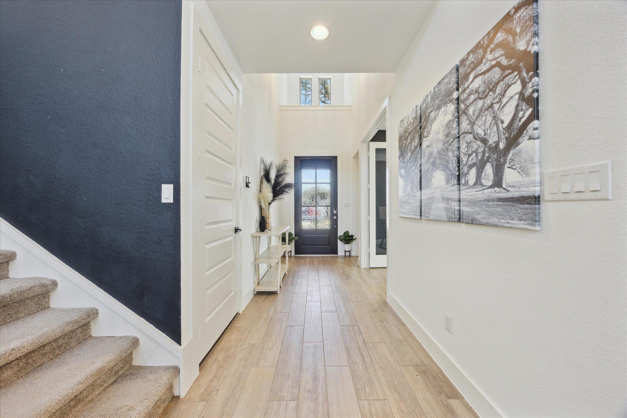 1005 Highcrest