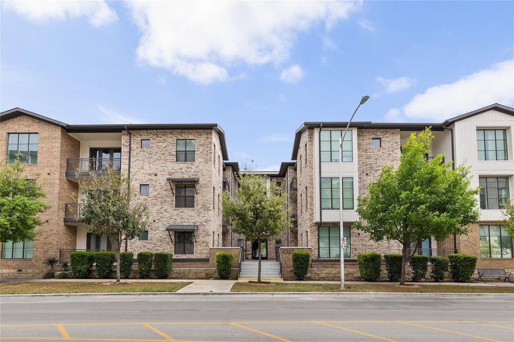 Photo of 4325 Jackson Ave #2105, Austin, TX 78731 (MLS # 4044216)