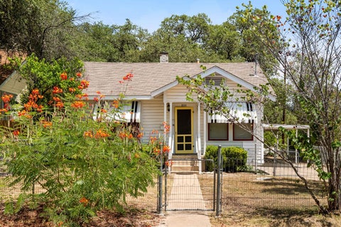 Photo of 800 W Gibson ST, Austin, TX 78704 (MLS # 9575715)
