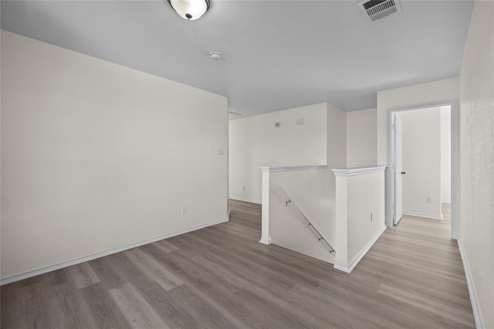 1083 Lonesome Oak DR