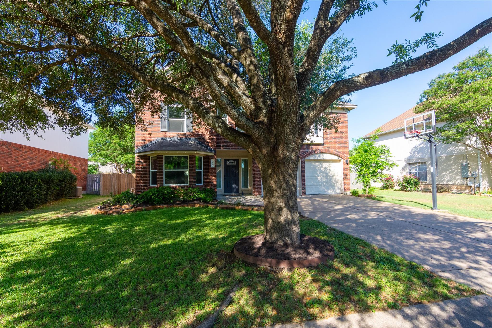 2605 Oakwood Glen DR