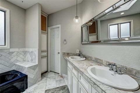 Tiny photo for 2203 Lindell Ave, Austin, TX 78704 (MLS # 8092143)