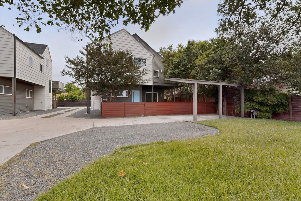Photo of 400 W 51 ST #A, Austin, TX 78751 (MLS # 3931631)