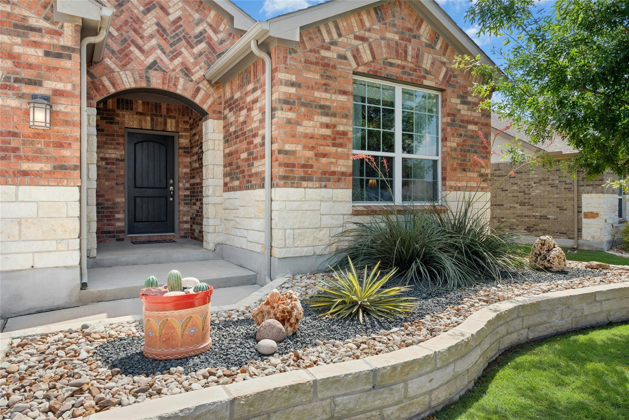 203 Gentry Creek LN