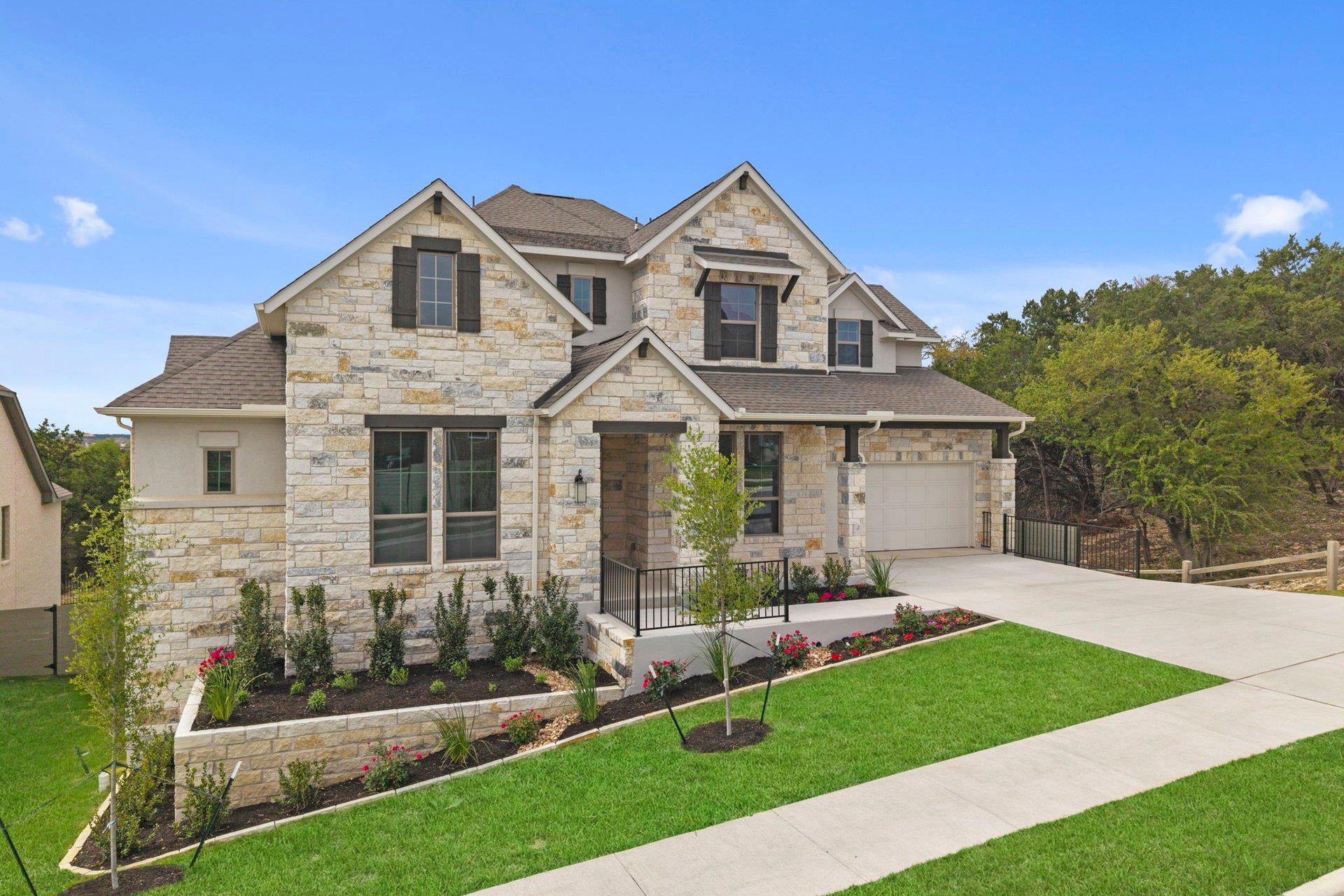 1904 Crimson Sunset DR