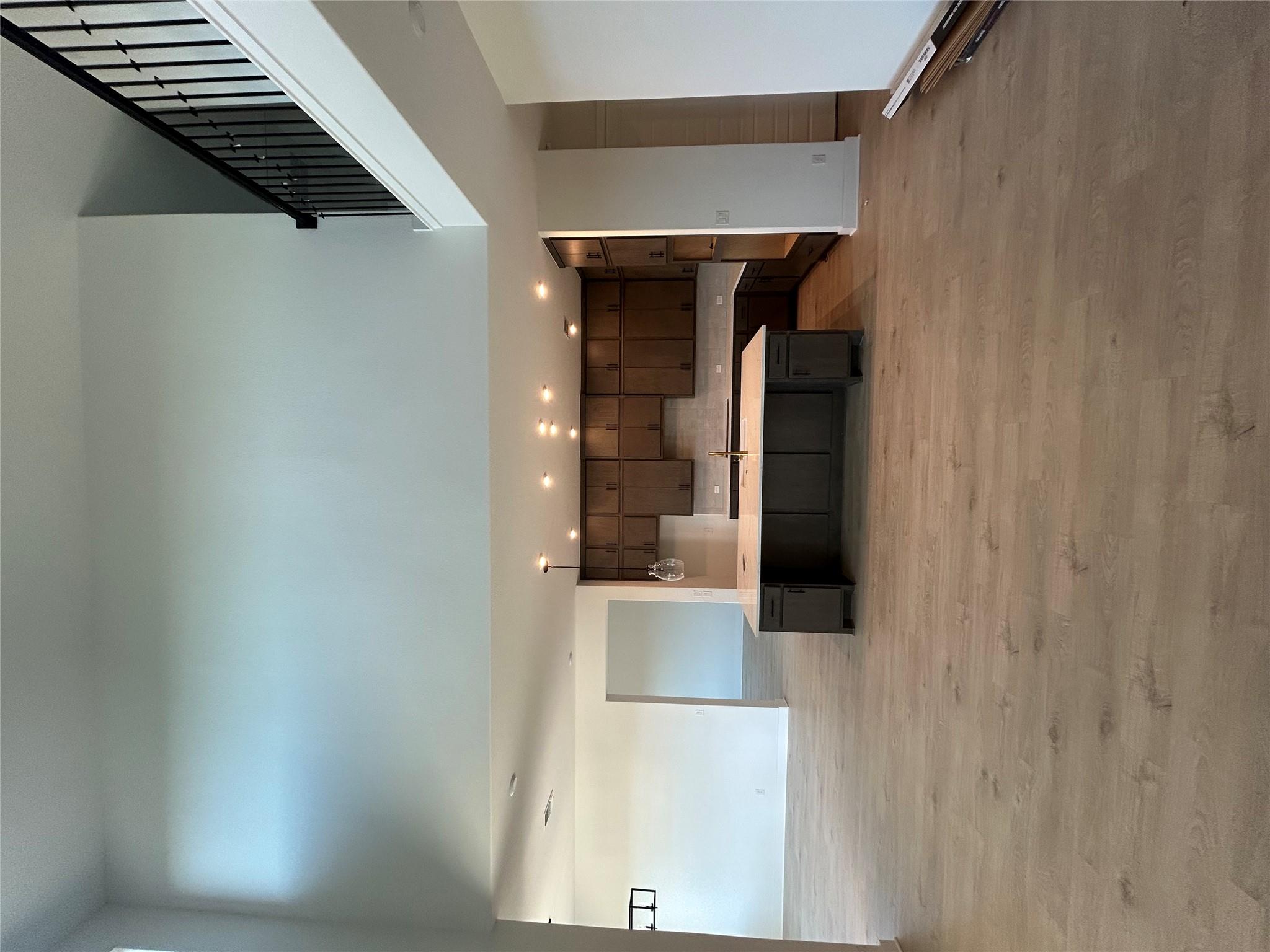 1904 Crimson Sunset DR