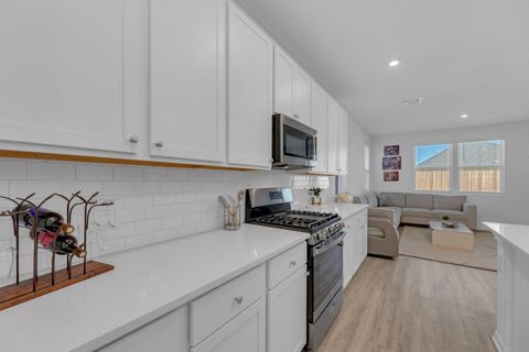 Tiny photo for 20704 John Gill DR, Manor, TX 78653 (MLS # 1447940)