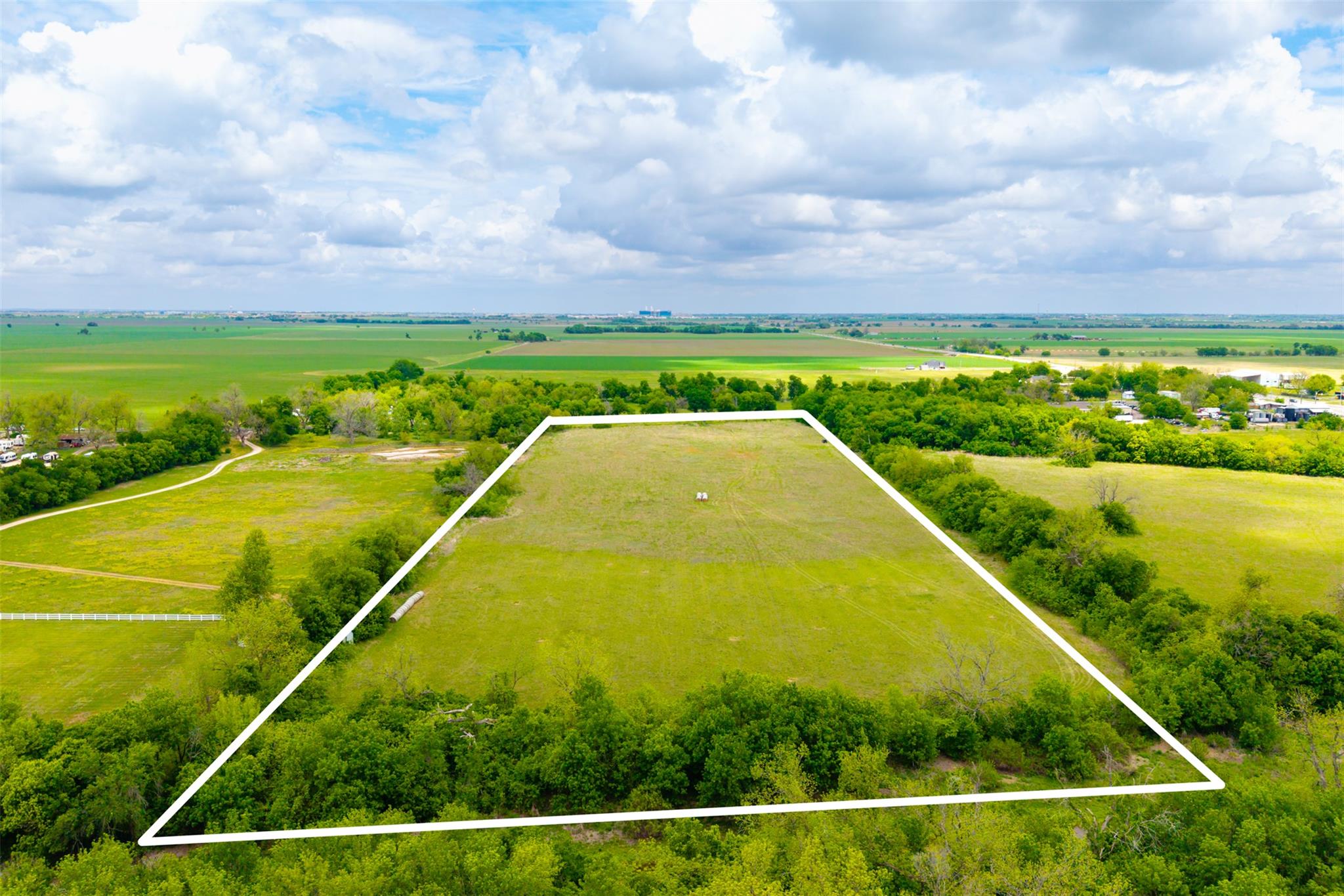 18.45 Acres Fm 1660
