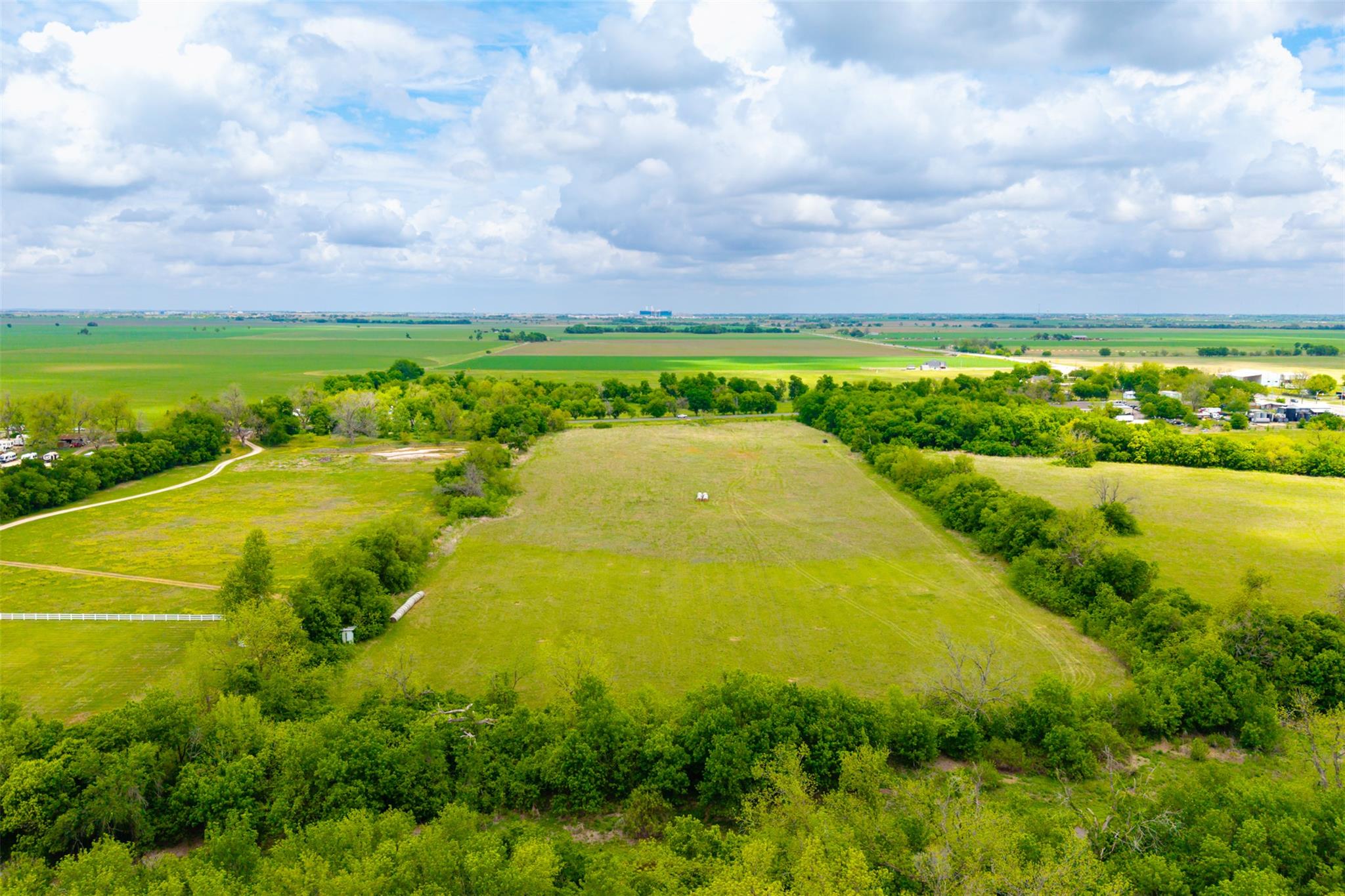 18.45 Acres Fm 1660