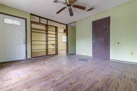 Tiny photo for 6006 Palm CIR, Austin, TX 78741 (MLS # 8167003)