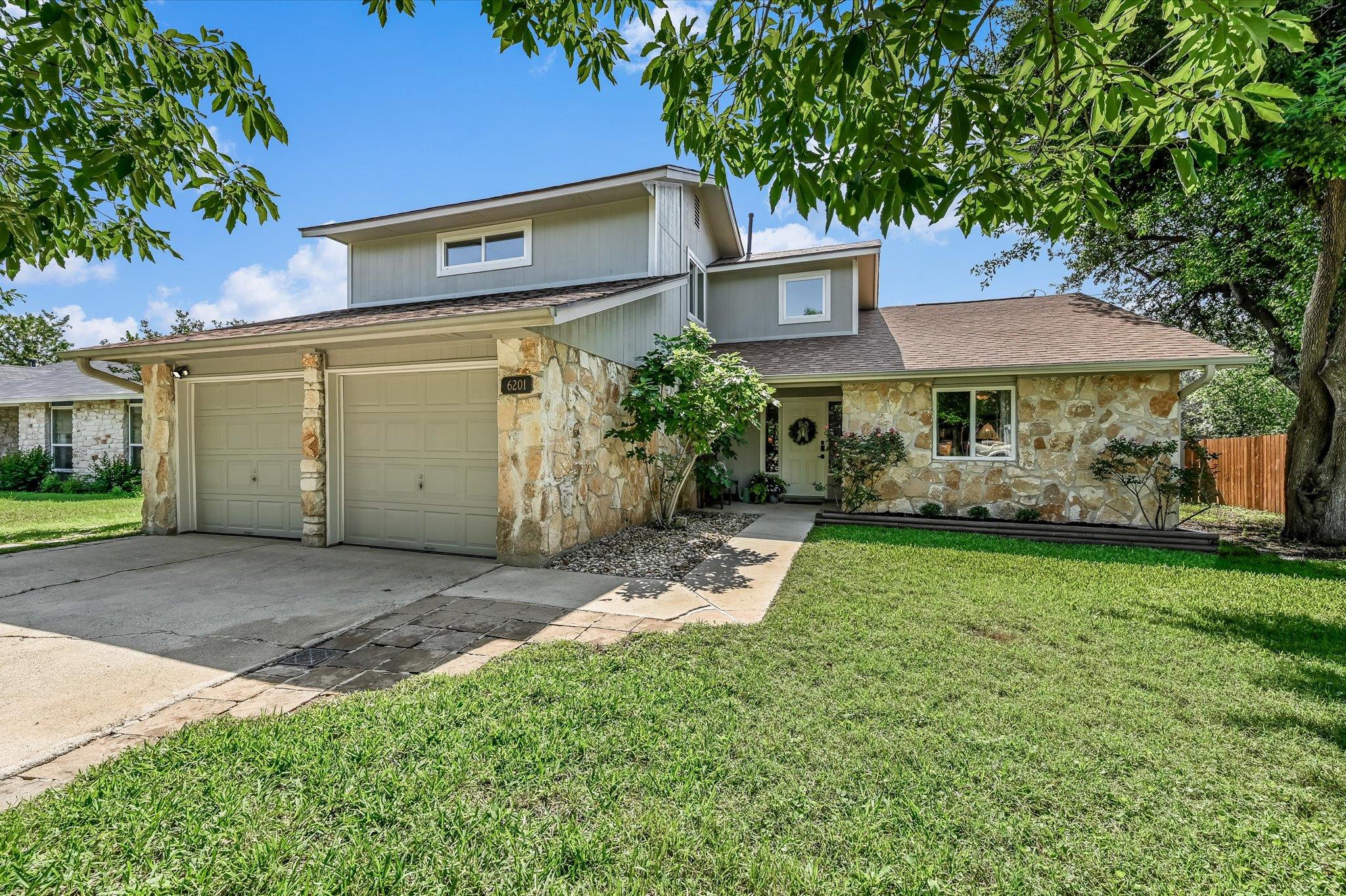 6201 Sun Vista DR