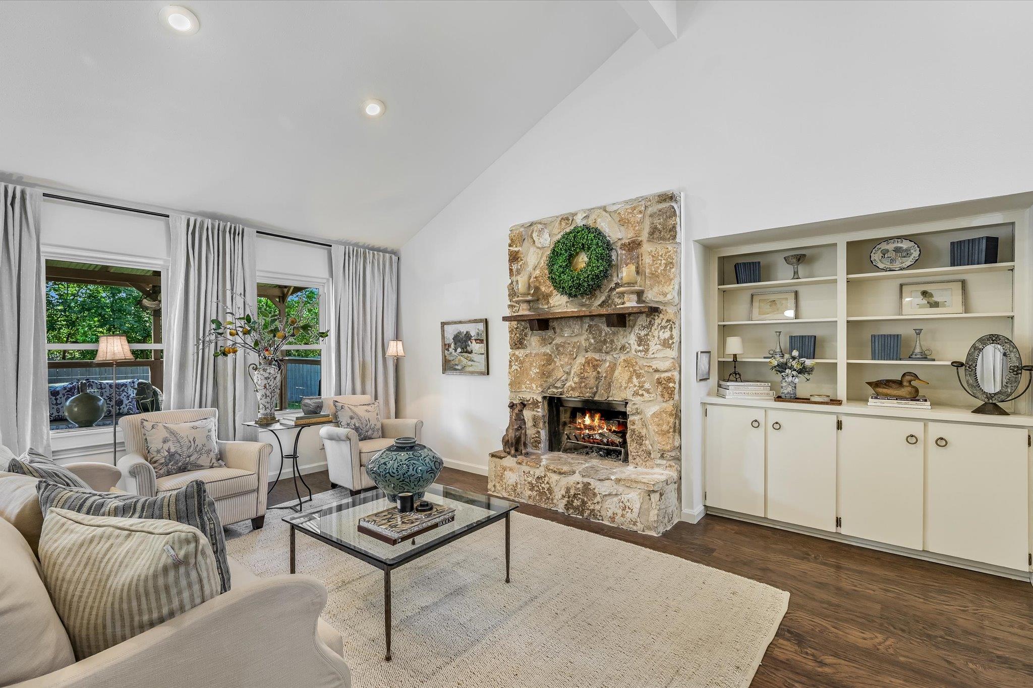 6201 Sun Vista DR