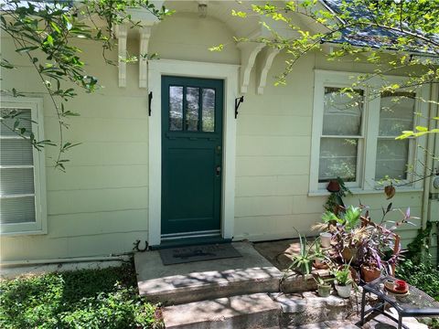 Tiny photo for 400 W Alpine RD, Austin, TX 78704 (MLS # 4217924)