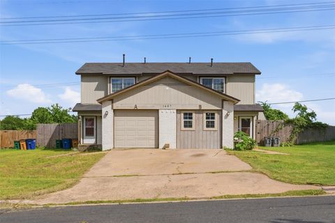 1407 Warrior LN Del Valle TX 78617