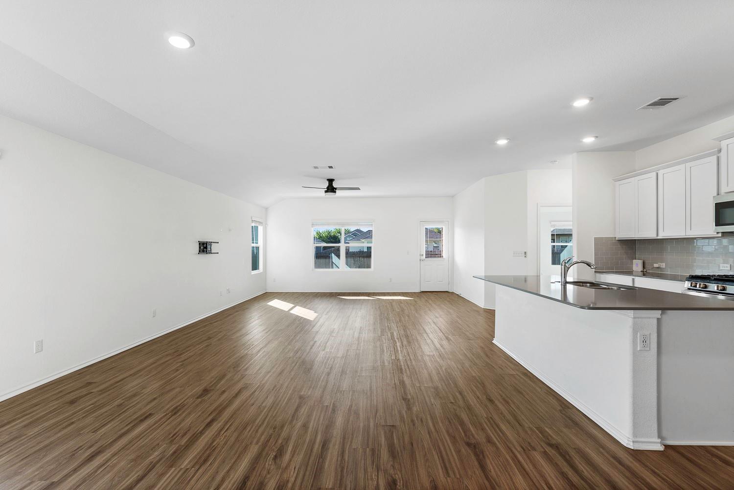 165 Salt Springs RD
