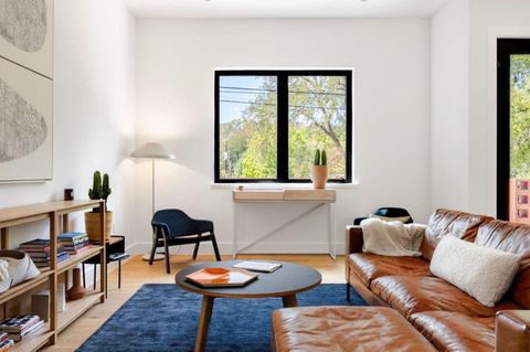 1311 Deloney ST Austin TX 78721