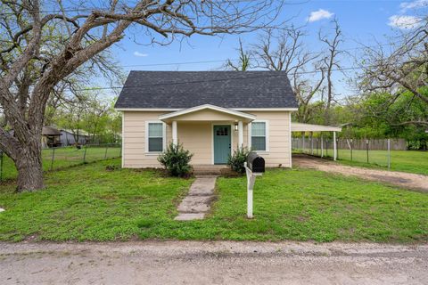 303 Cedar ST Granger TX 76530
