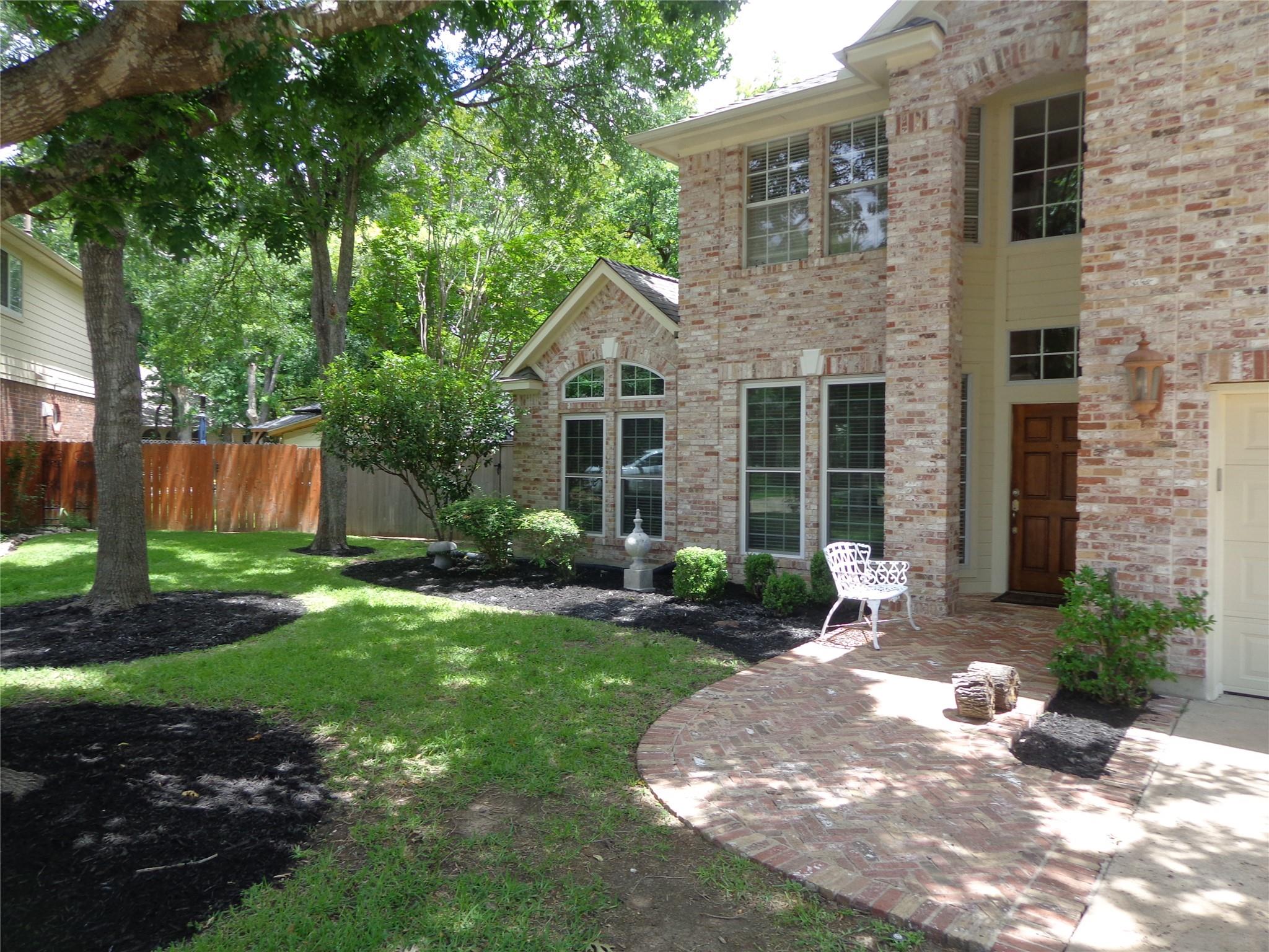 4003 WYMAN CV