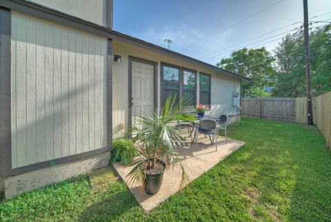Photo of 1004/1006 Hyridge ST, Round Rock, TX 78664 (MLS # 6296831)