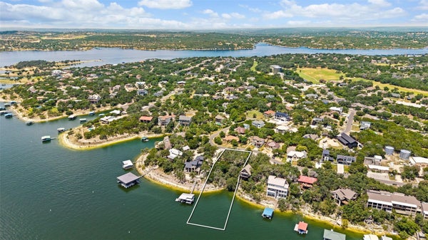 18401 LAKEPOINT CV, LAGO VISTA, TX 78645 - Image c6210ae99382aba482bdbeecd75e1c3b/1220009316