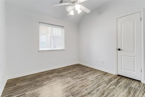 Tiny photo for 2104 Westfalian TRL, Austin, TX 78732 (MLS # 7544752)