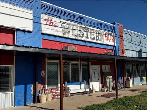 204 E Gassaway Ave Lott TX 76656