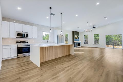 Photo of 21216 Santa Rosa Ave, Lago Vista, TX 78645 (MLS # 1879830)