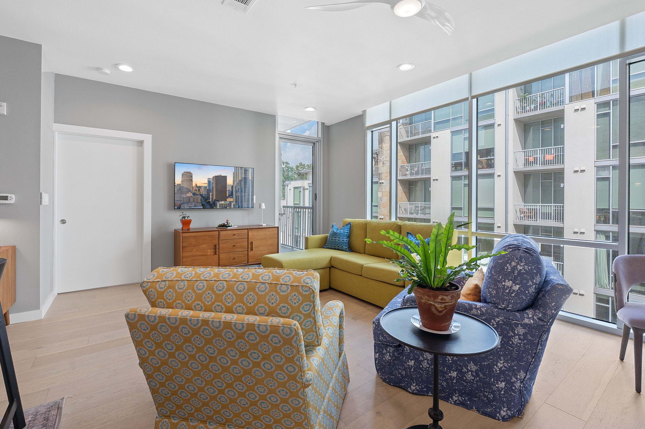 1600 Barton Springs RD 6403