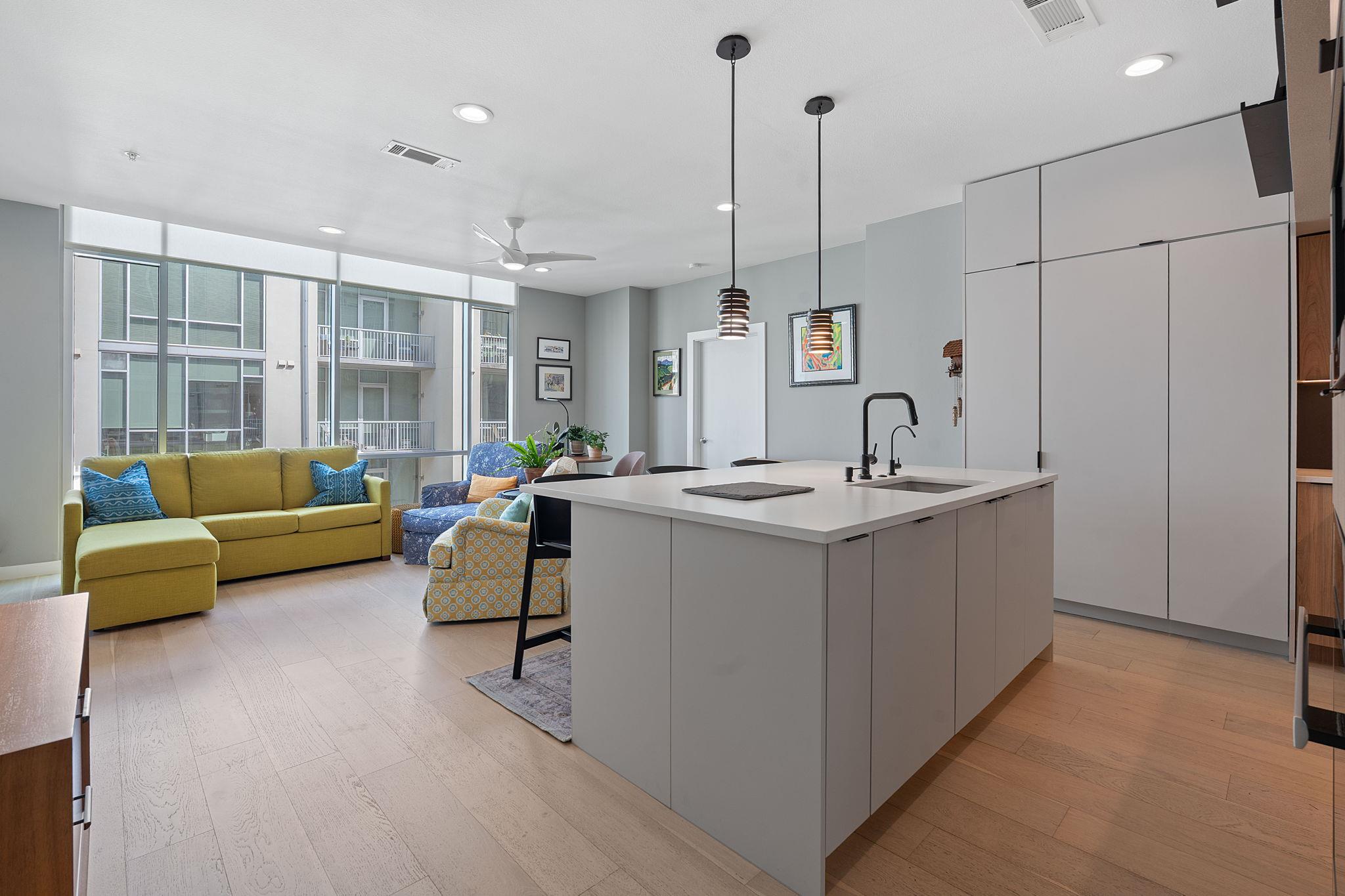 1600 Barton Springs RD 6403