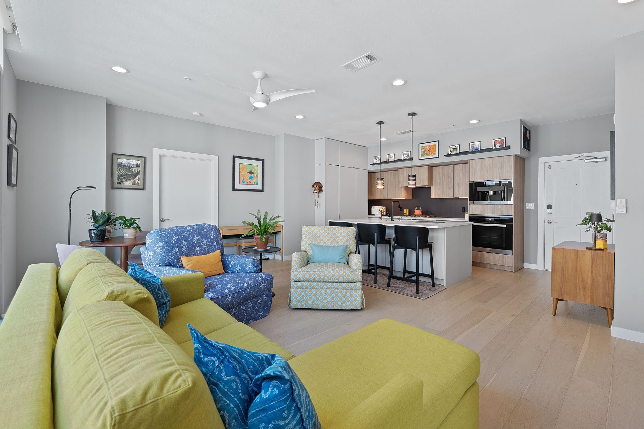 1600 Barton Springs RD 6403
