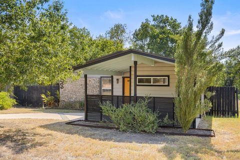 Photo of 4709 Mount Vernon DR, Austin, TX 78745 (MLS # 1219210)