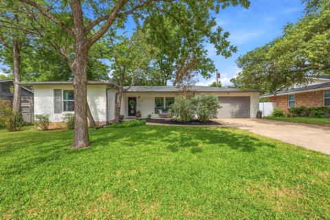 Photo of 5502 Westminster DR, Austin, TX 78723 (MLS # 1027765)