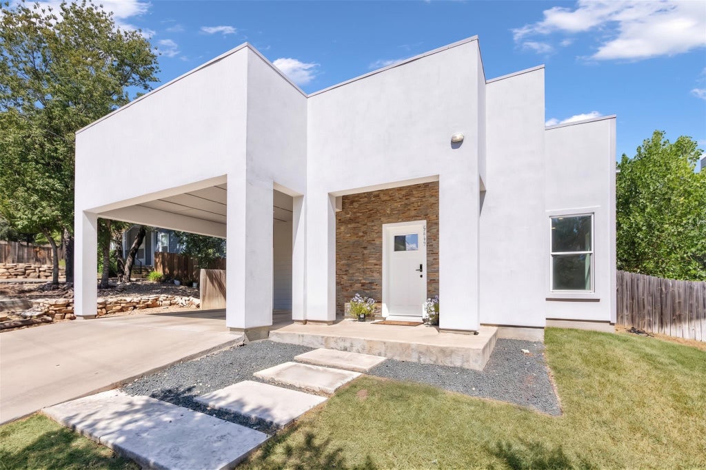 Photo of 2645 Crazyhorse PASS, Austin, TX 78734 (MLS # 8830163)