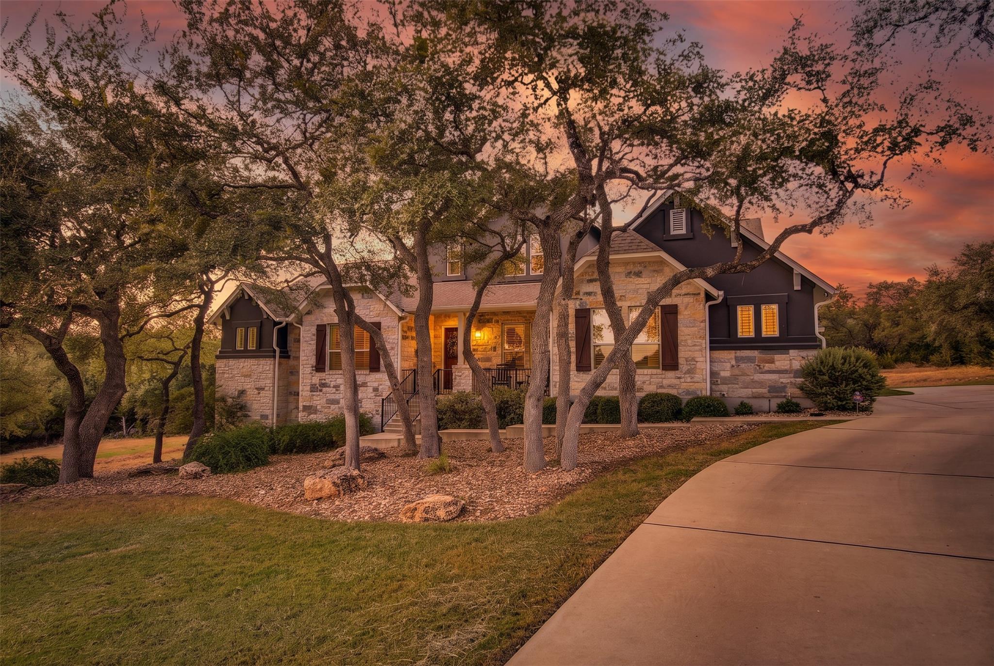 128 Tuscany WAY
