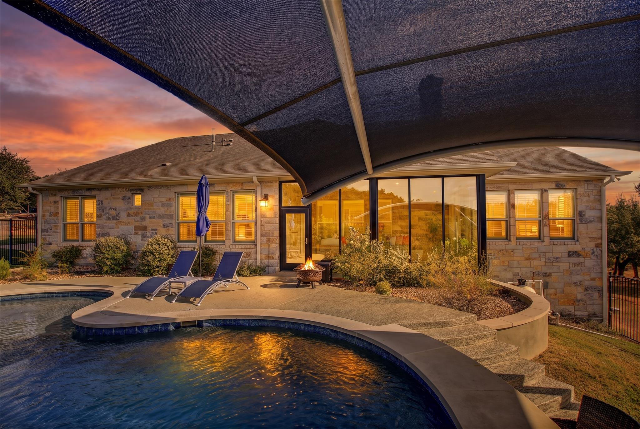 128 Tuscany WAY