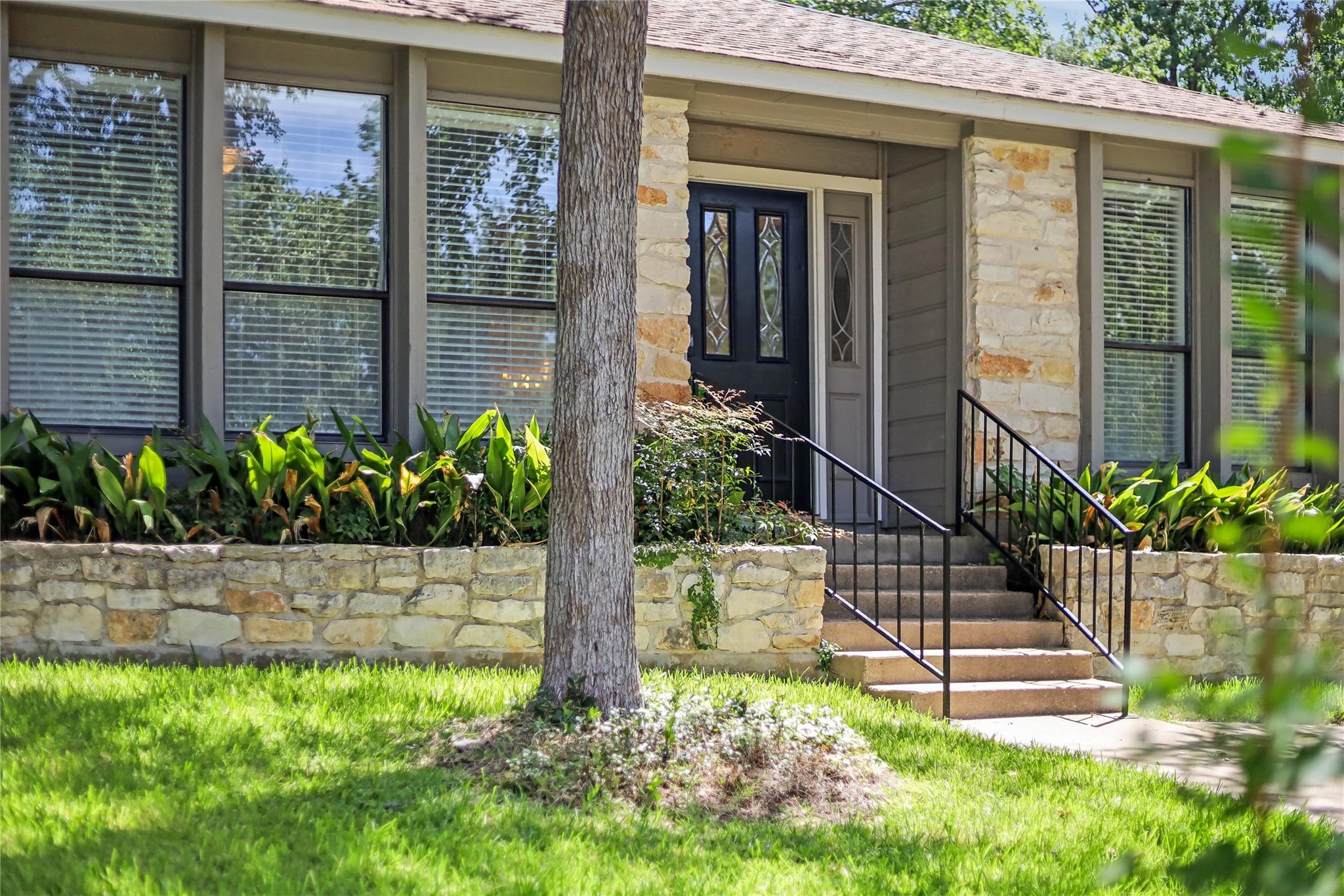 1302 Shannon Oaks TRL