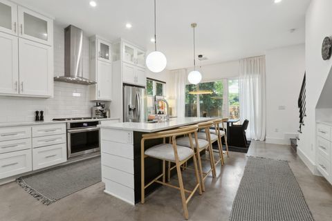 Photo of 1904 W 39th ST #A, Austin, TX 78731 (MLS # 4905318)