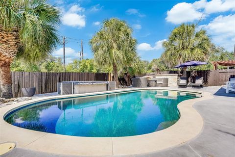 6101 Salcon Cliff DR Austin TX 78749