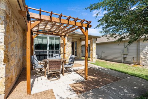 604 Comal RUN Hutto TX 78634