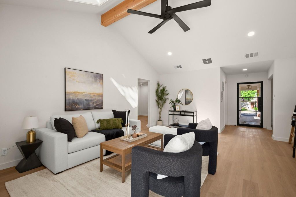 Photo for 11713 Knollpark DR, Austin, TX 78758 (MLS # 4151934)