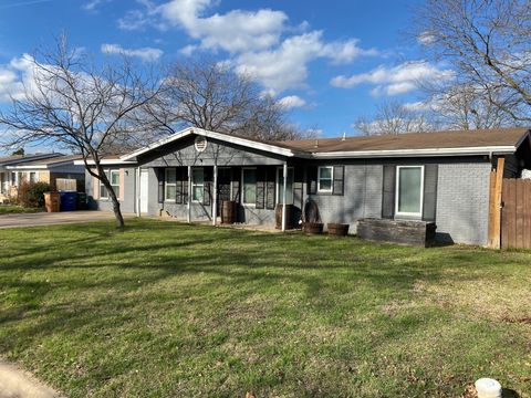 Photo of 3212 Whites DR, Austin, TX 78735 (MLS # 9777488)